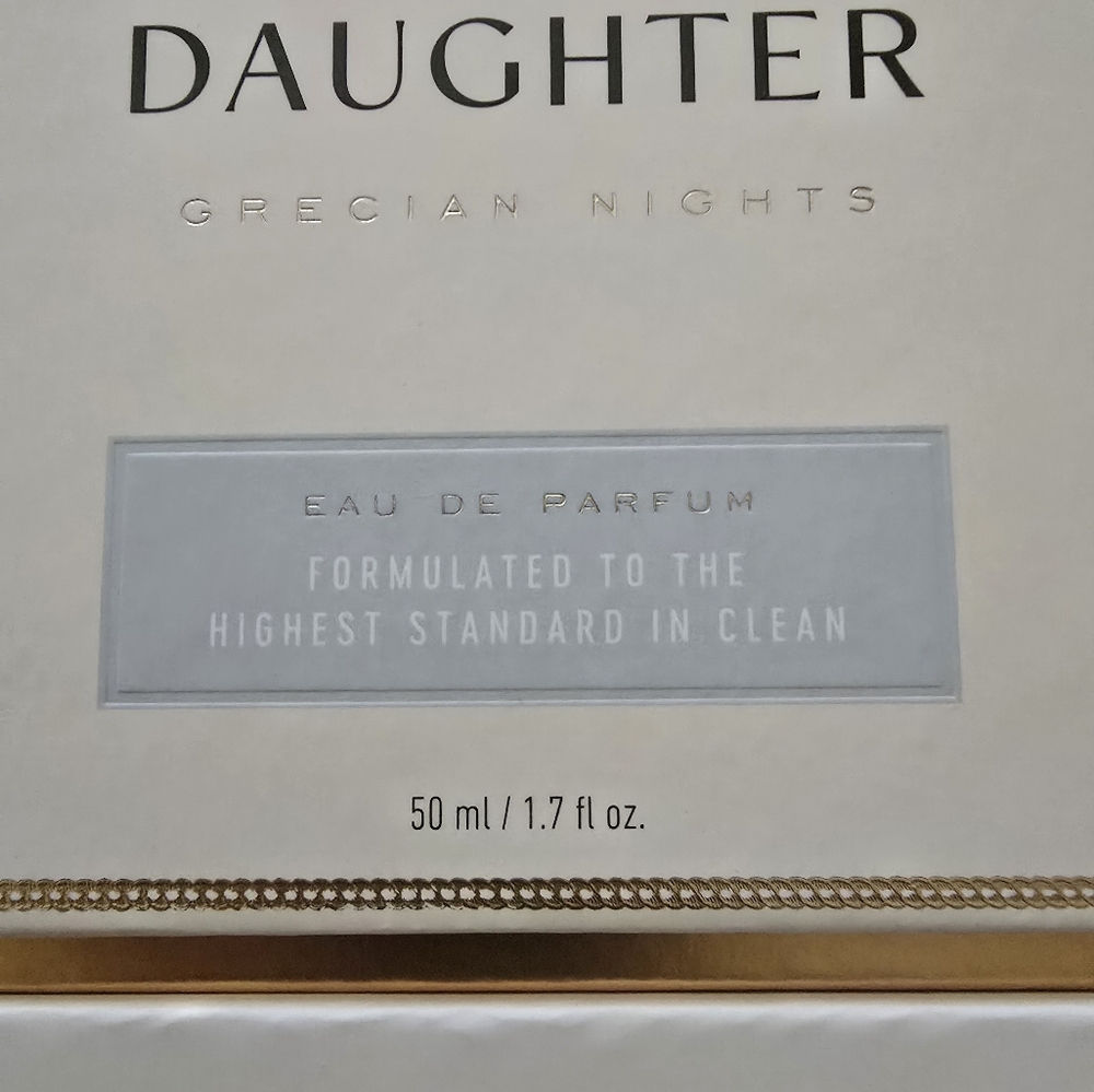 Favorite Daughter Grecian Nights - Picture 4 of 9